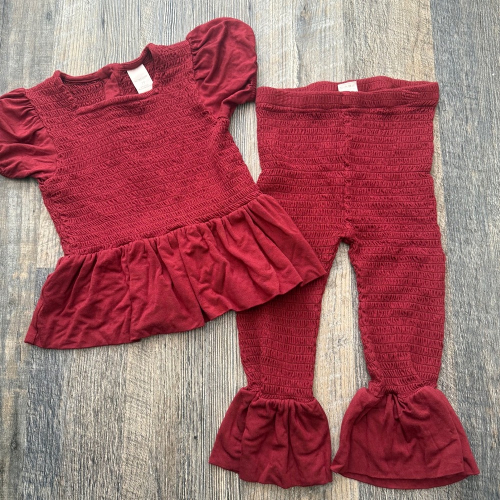 The Woods Kate Quinn burgandy wine 2 piece set  bell bottom pants size 2t B11